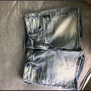 SILVER light wash jean shorts size W29